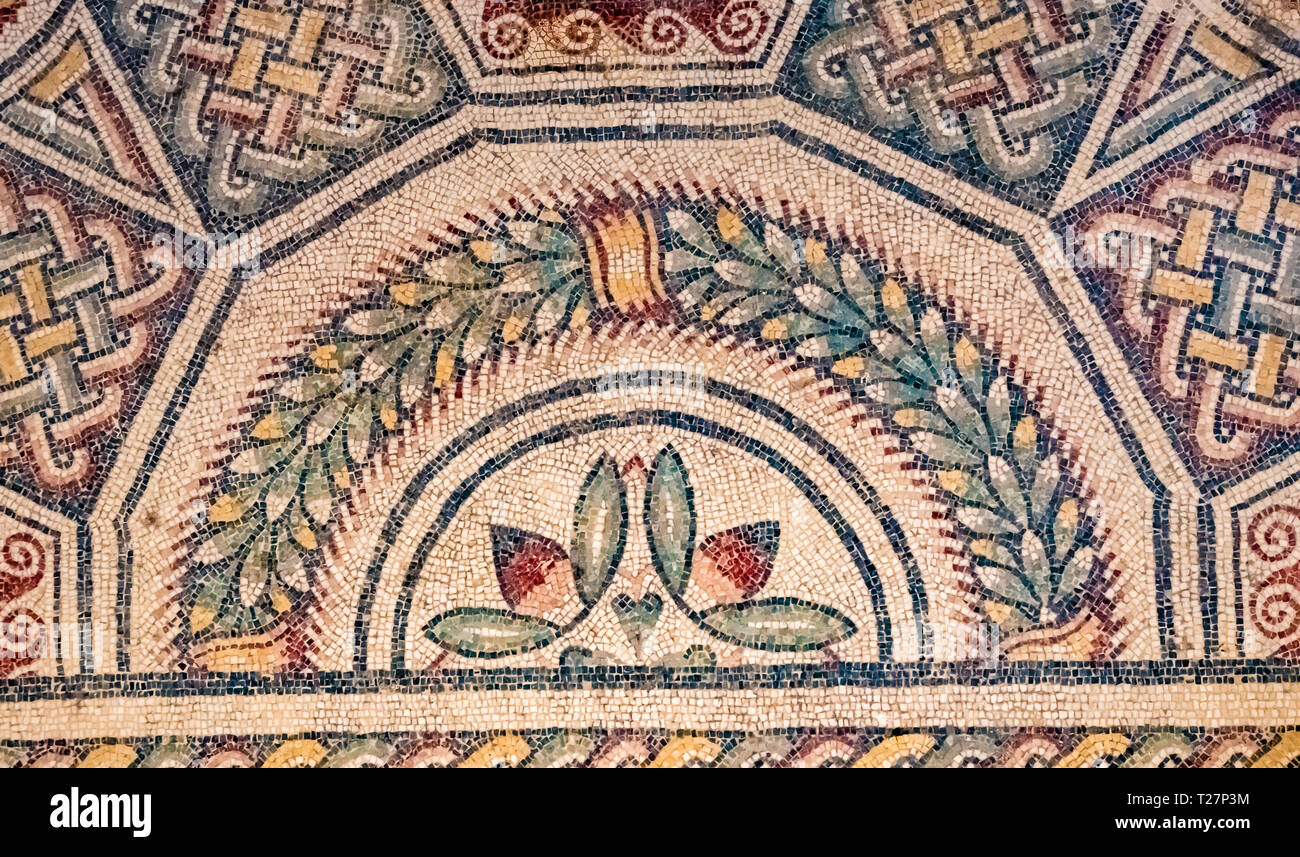 Incroyablement bien conservée mosaïques dans les ruines de l'ancienne villa romaine de la Villa Romana del Casale, près de Piazza Armerina, le sud de la Sicile, en Italie. Banque D'Images
