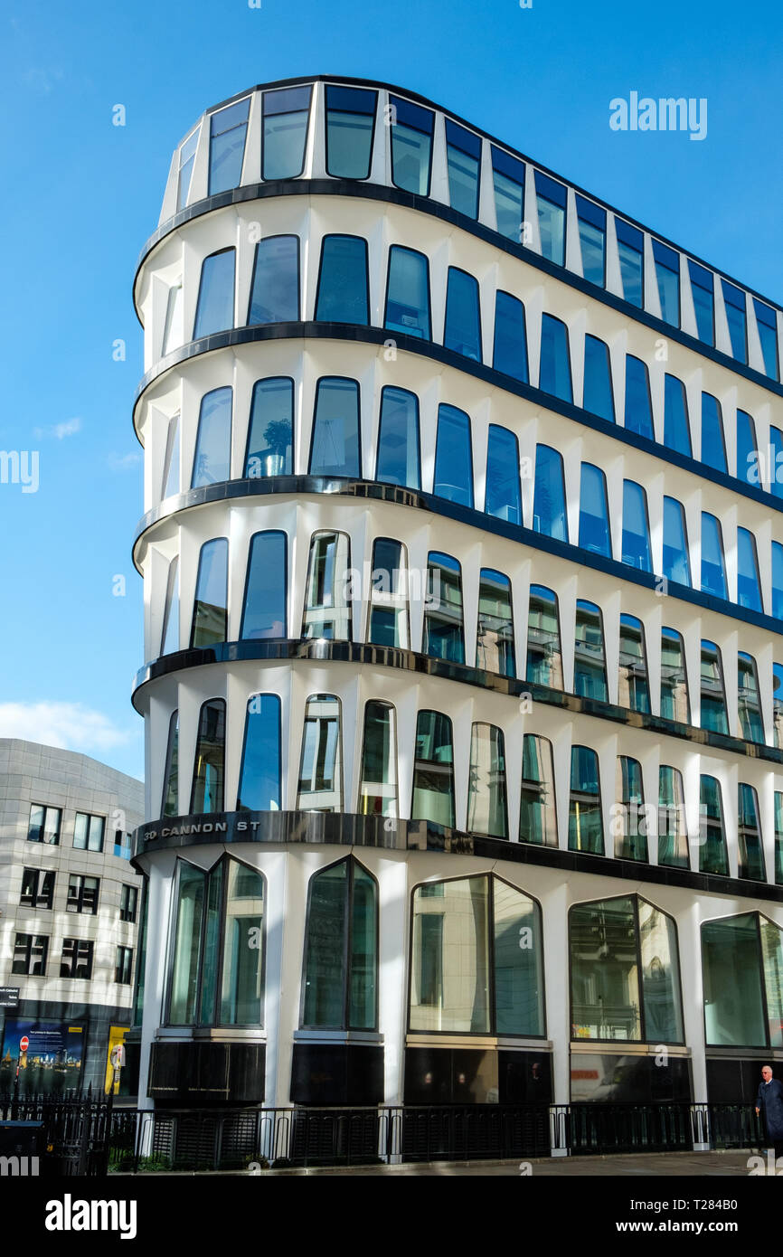 Immeuble de bureaux modernes, 30 Cannon Street, Mansion House, Londres Banque D'Images