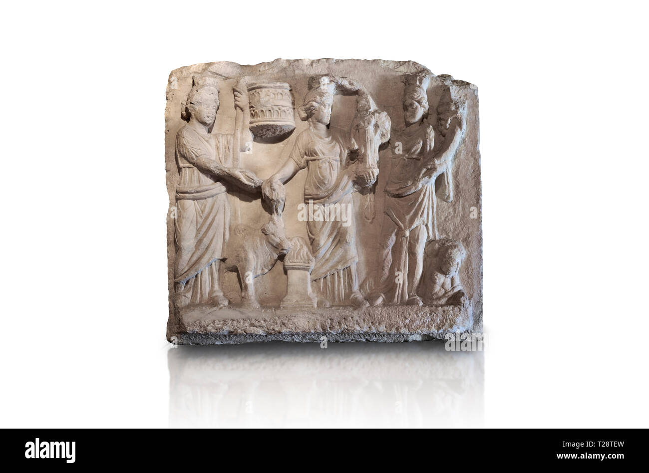 Sculpture relief romain du couronnement d'Hiérapolis. 2ème ANNONCE de siècle, romaine Hierapolis Theatre.. Musée Archéologique de Hierapolis, la Turquie. Contre un w Banque D'Images