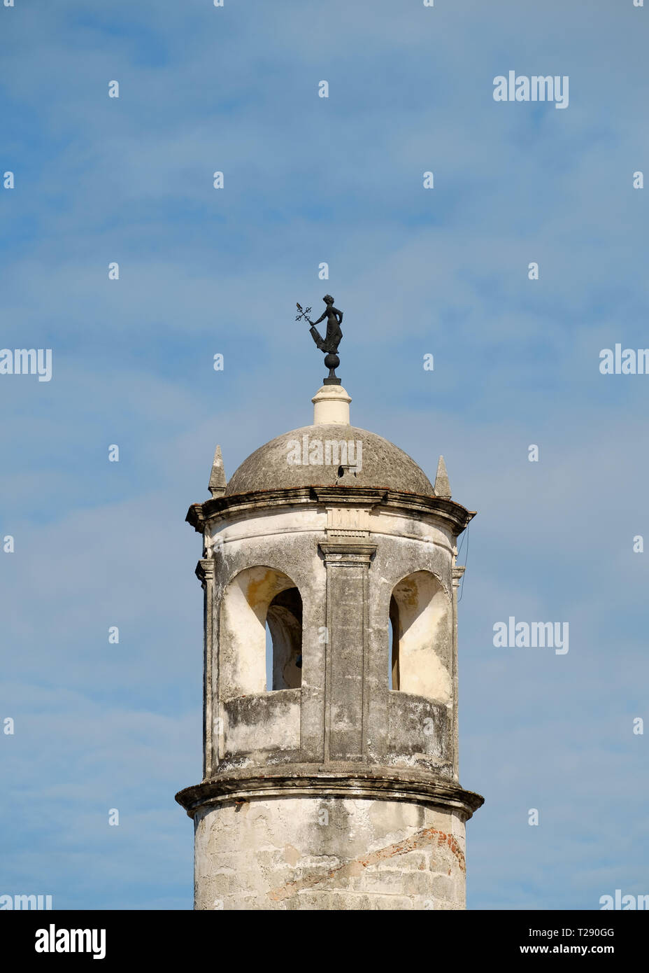 Clocher avec girouette à La Havane, Cuba Banque D'Images