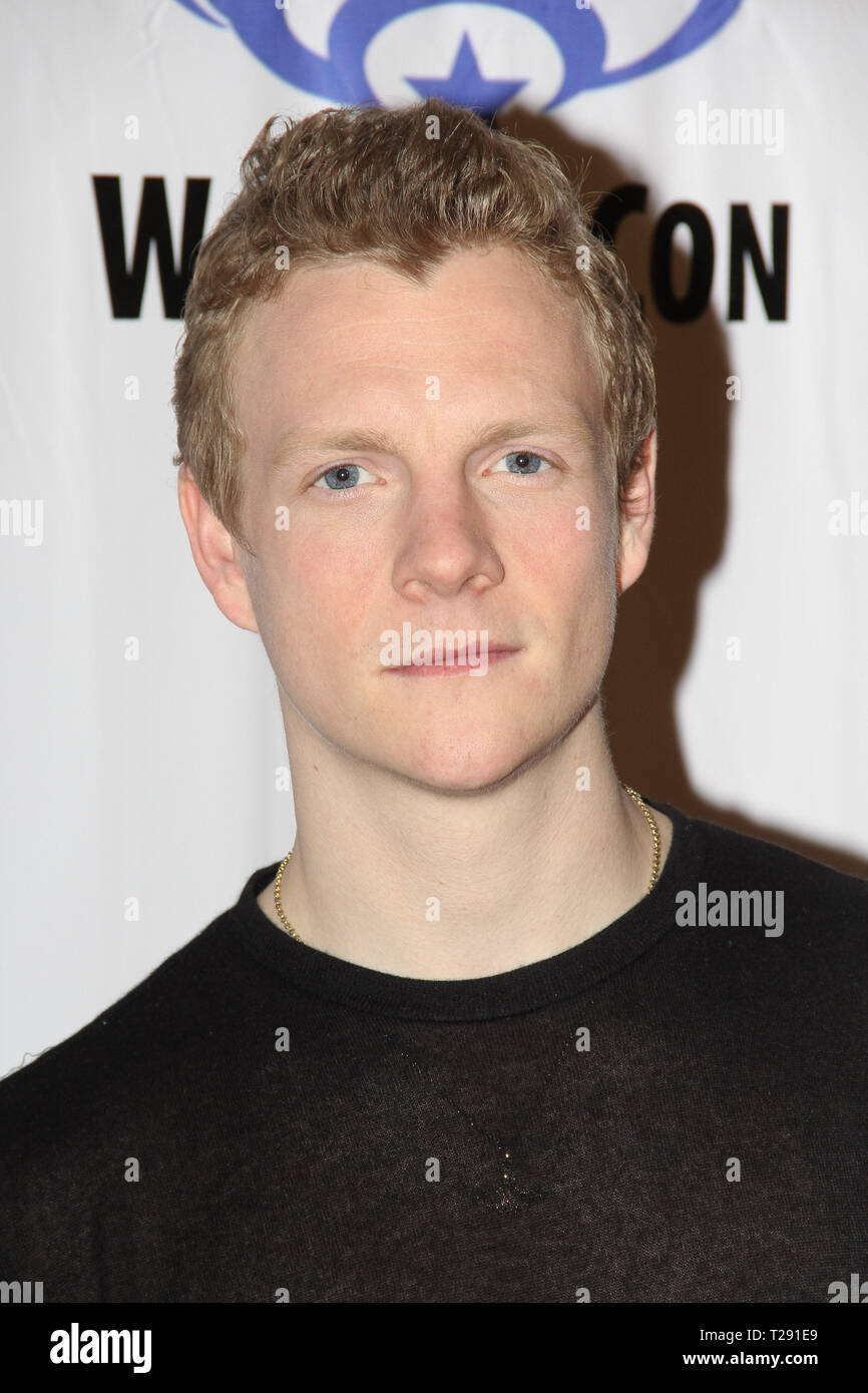 Patrick Gibson fait la promotion de 'Tolkien' à WonderCon 2019 le jour 1 s'est tenue au Centre de Convention d'Anaheim à Anaheim, Californie le 29 mars 2019. Photo par : Richard Chavez / PictureLux Banque D'Images