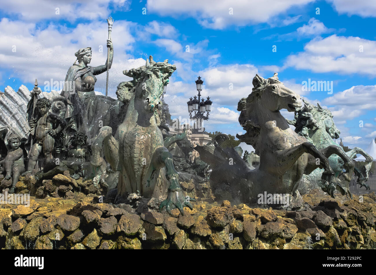 Fontaine des Girondins monument avec ses chevaux de bronze, place des