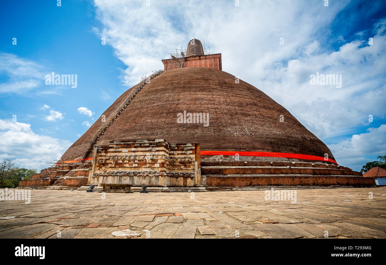 Jetvanarama Stupa à Anuradhapura, Sri Lanka le 17 septembre 2016 Banque D'Images