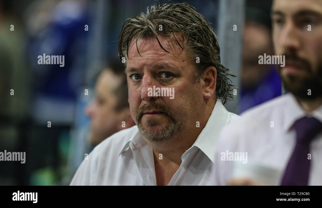 Jacksonville Icemen entraîneur en chef Jason Christie pendant l'échauffement avant un match de hockey professionnel ECHL contre l'Atlanta Gladiators au Veterans Memorial Arena à Jacksonville, en Floride, le Samedi, Mars 30, 2019. (Gary Lloyd McCullough/Cal Pour les médias sportifs) Banque D'Images