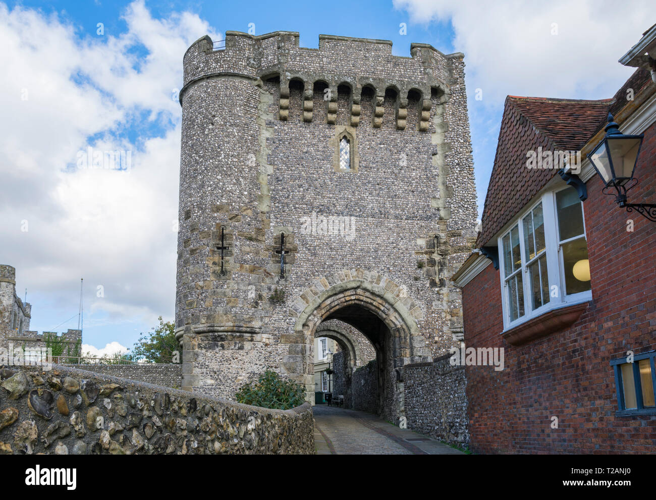 Entrée du château de Lewes et Barbican house dans la région de Lewes, East Sussex, Angleterre, Royaume-Uni. Banque D'Images