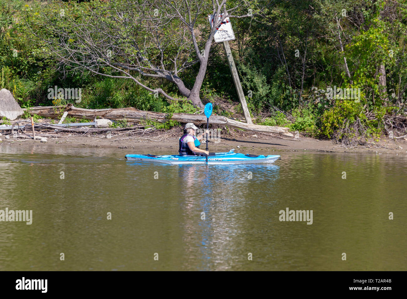 Kayak sur la rivière Rouge, Toronto, Canada Banque D'Images