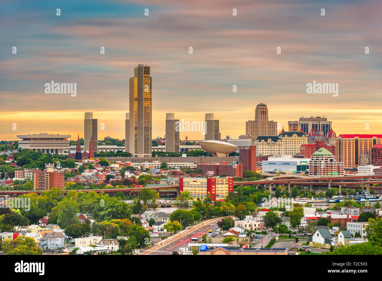 Albany, New York, USA Centre-ville city skyline at Dusk. Banque D'Images