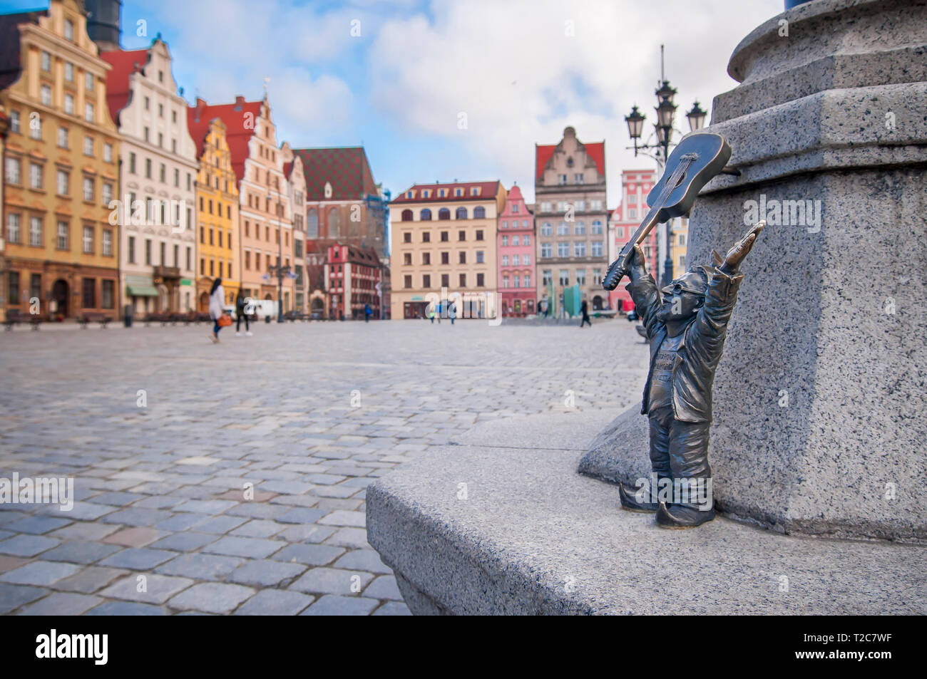 Wroclaw, nain gnome célèbre statue miniature. Wroclaw, Pologne, Banque D'Images