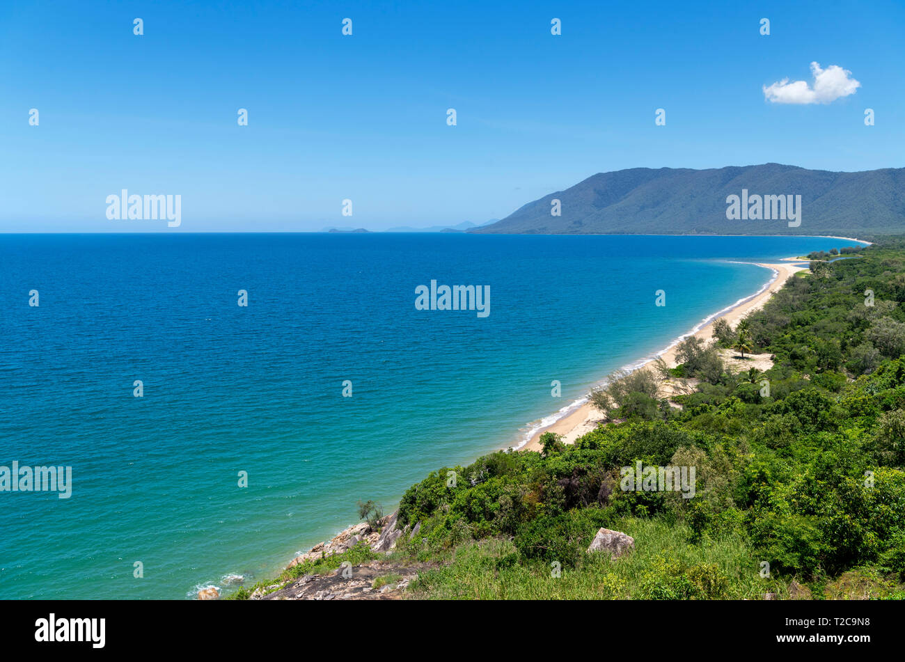 Wangetti Beach à partir de Rex Lookout, Captain Cook Highway, North Queensland, Australie Banque D'Images
