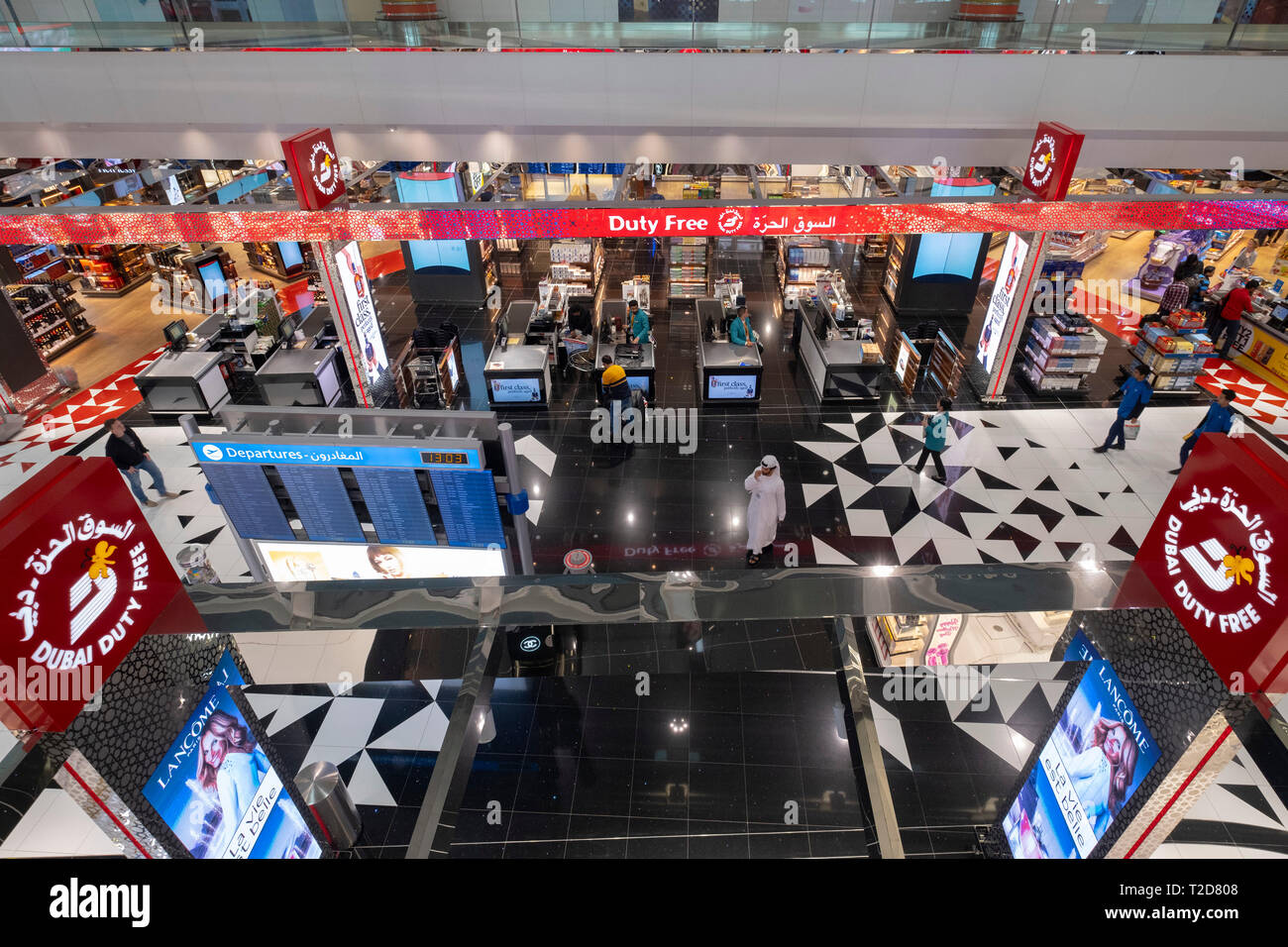 Les magasins duty free à l'aéroport de Dubaï, Émirats Arabes Unis Banque D'Images