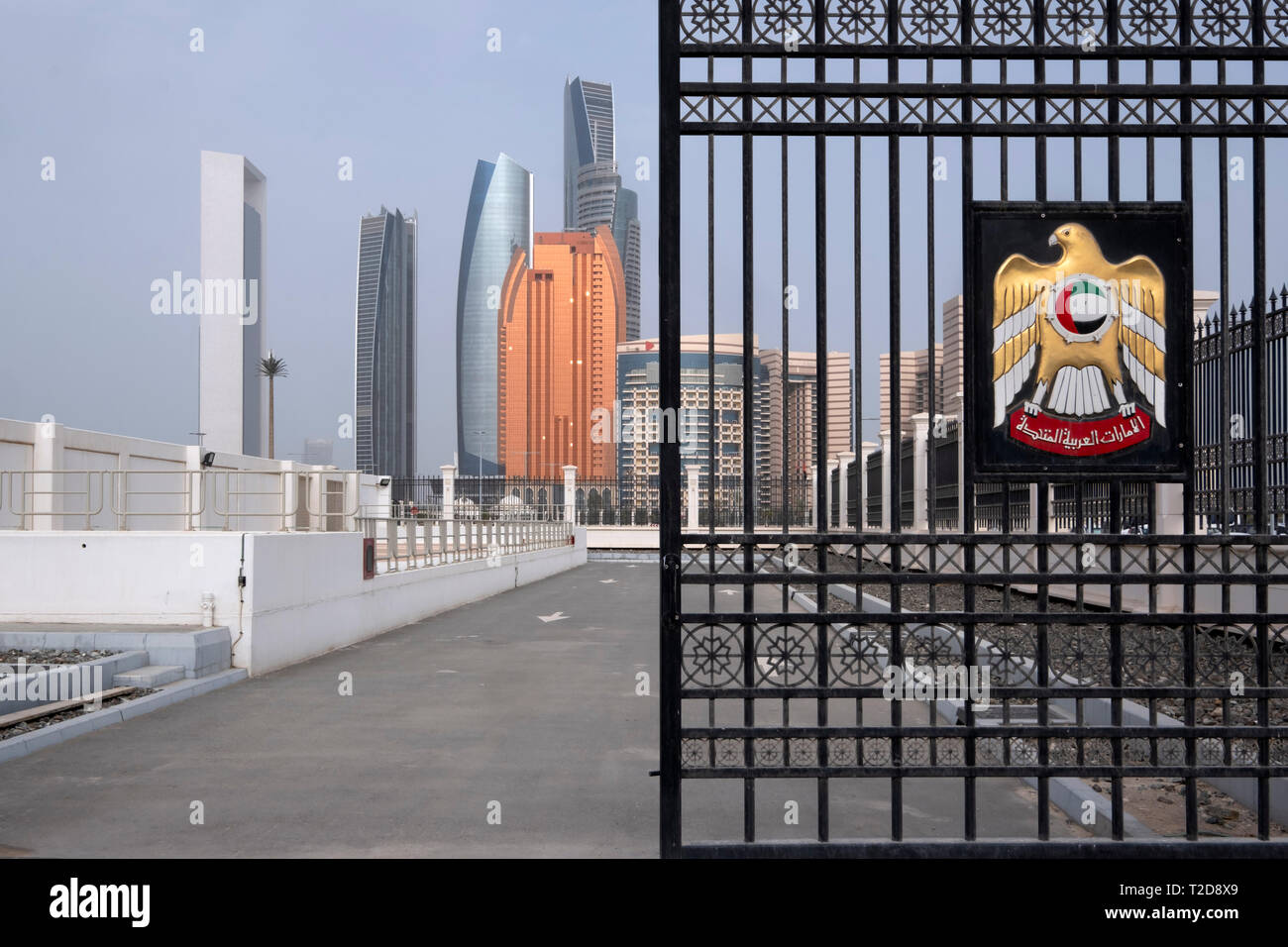 Sur les toits de gratte-ciel d'Abou Dhabi, Émirats Arabes Unis Banque D'Images