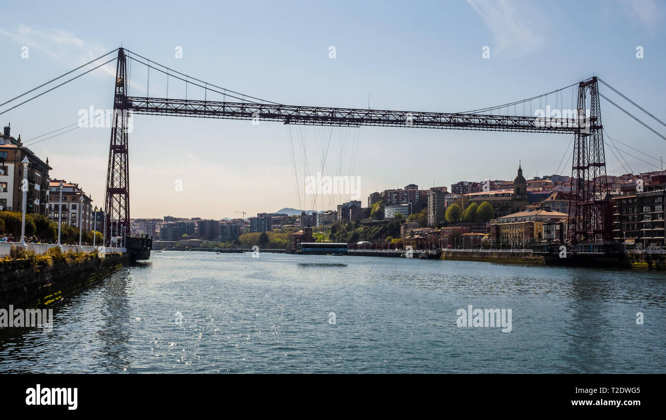 31/MARS/2019 BILBAO ESPAGNE Vues de Portugalete du Puente Colgante ou Puente de Bizkaia, journée ensoleillée Banque D'Images