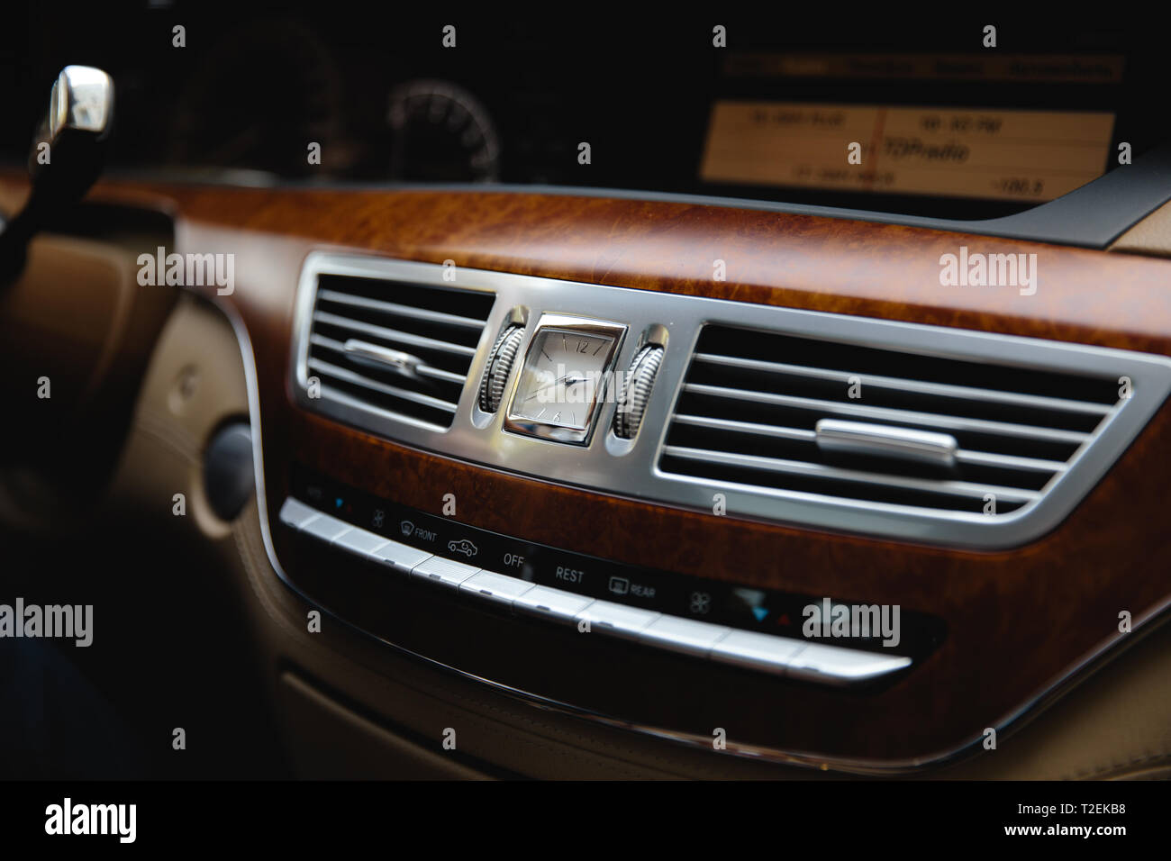 RIGA, Lettonie - août 28, 2018 : Mercedes-Benz Classe S W221. Photo éditorial - Été Banque D'Images
