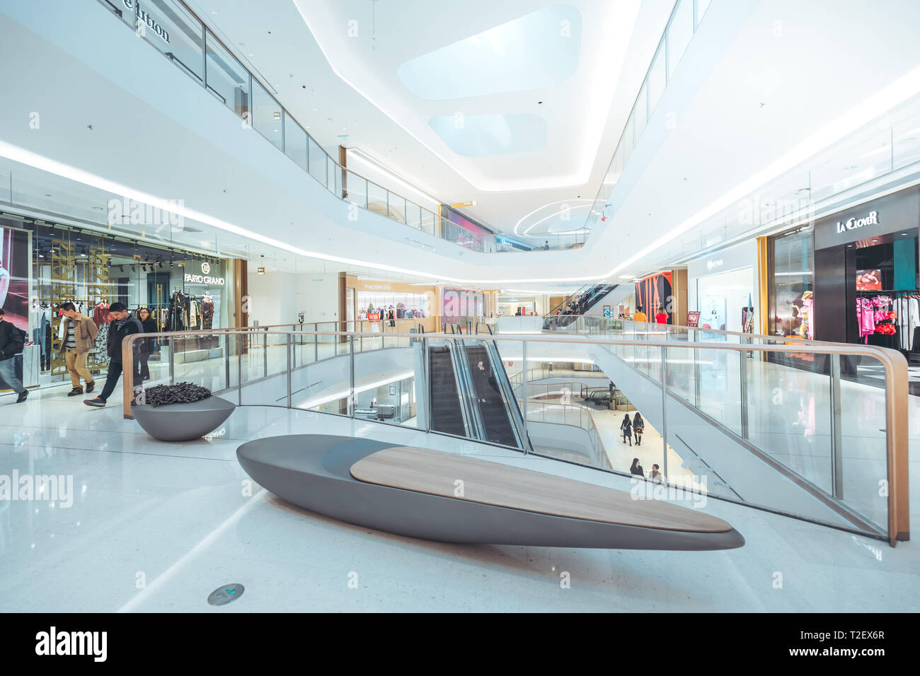 Shenzhen, Chine - 25 Jan 2019 : la baie de Shenzhen Chine Resource shopping mall vue intérieure. Banque D'Images