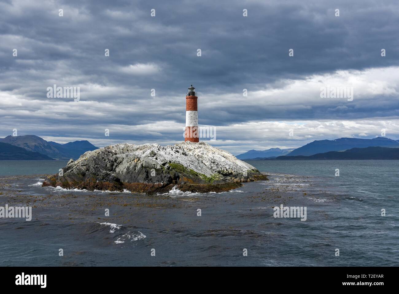 Les Eclaireurs lighthouse Faro à Ushuaia dans le canal de Beagle, Tierra del Fuego, Argentina Banque D'Images