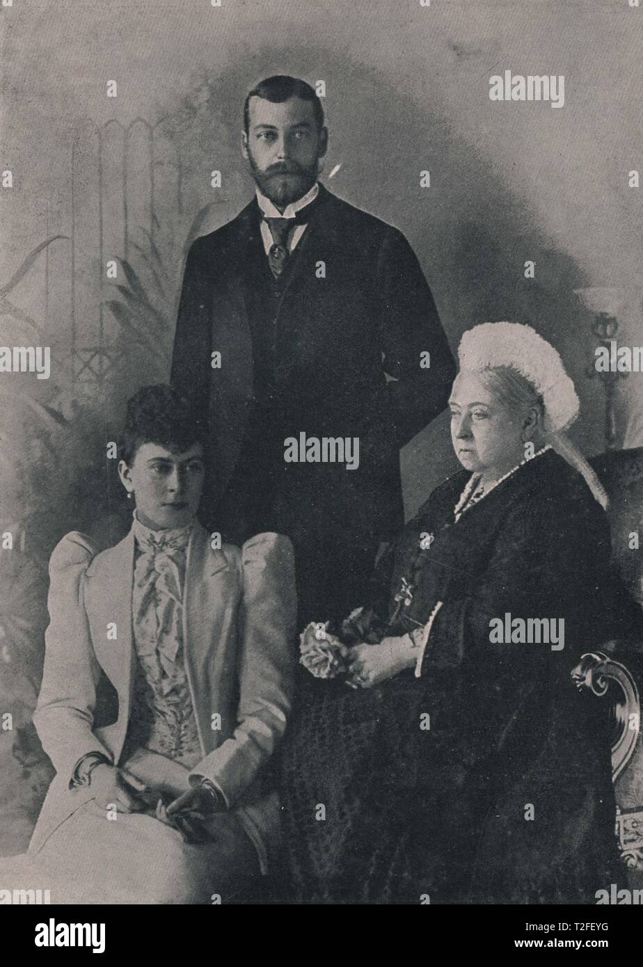Sa Majesté la Reine, et le duc et la duchesse de York. (Photo prise à Osborne, Août 12th, 1893). Banque D'Images