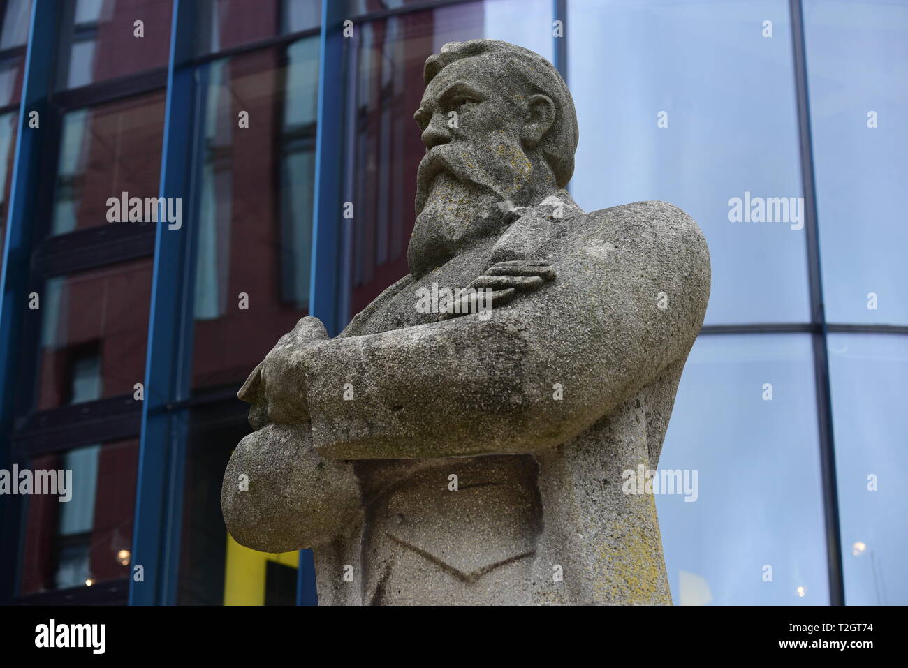 Freidrich Engels statue à Manchester Banque D'Images