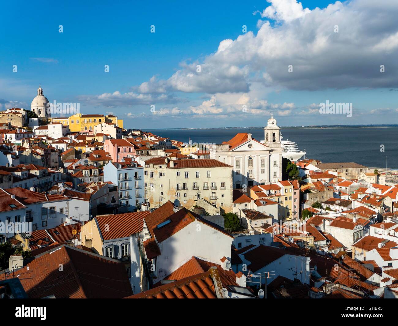 Vue du Miradouro Santa Luzia et à la vieille ville, Alfama, Lisbonne, Portugal Banque D'Images