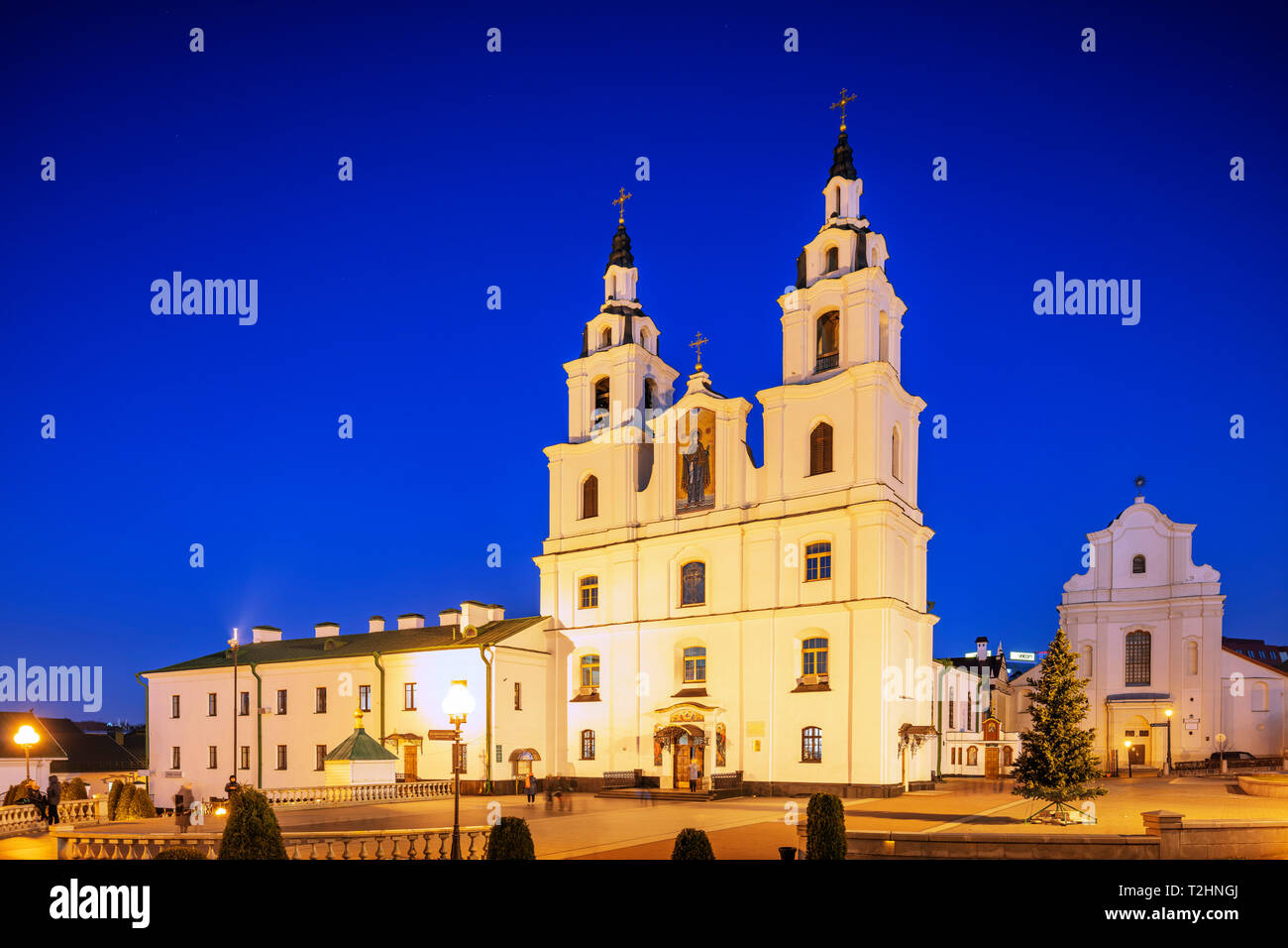 Cathédrale de l'Esprit-Saint au crépuscule, Minsk, Belarus, l'Europe de l'Est Banque D'Images