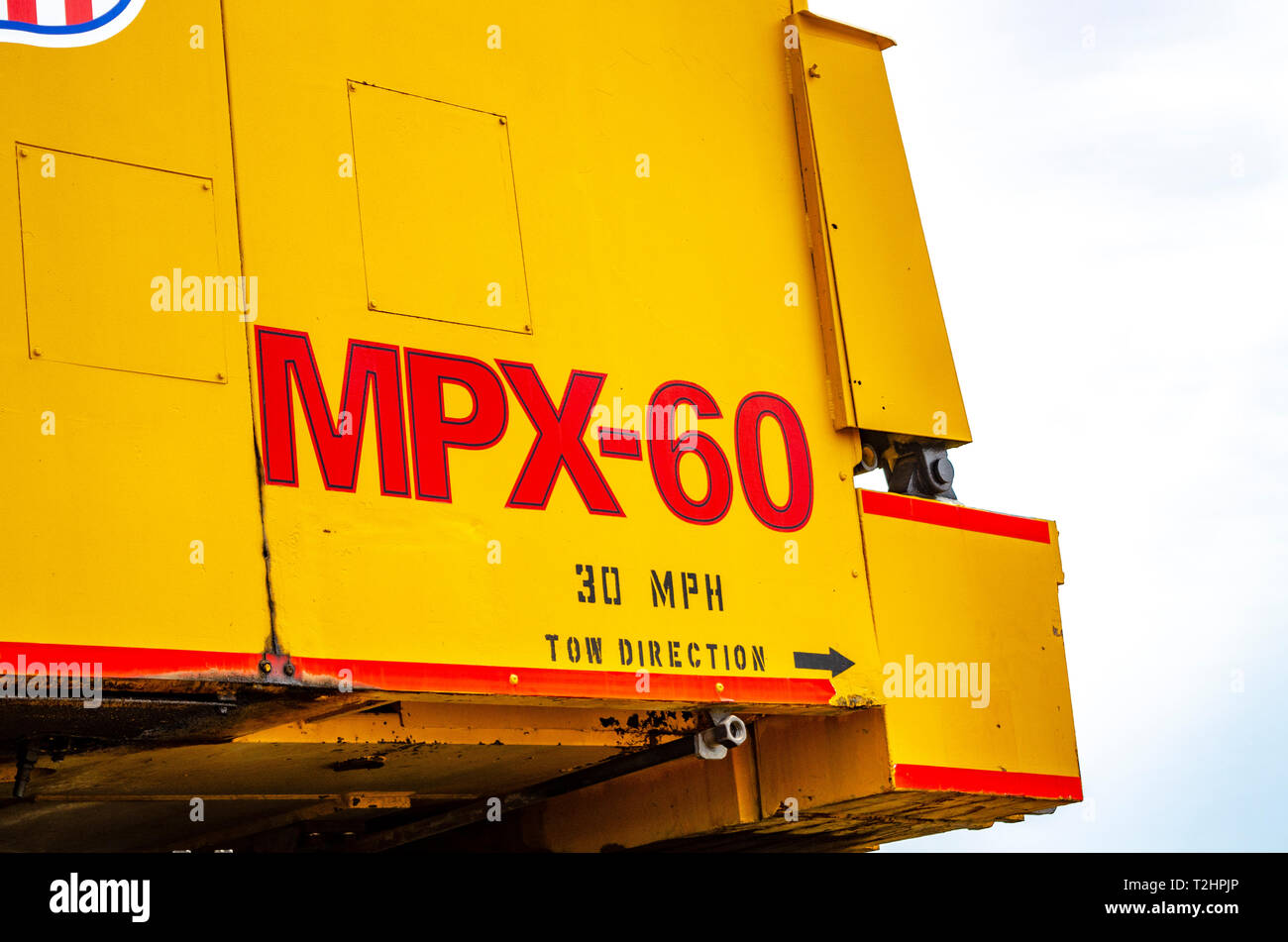 Une grue de l'Ohio 60 MPX et l'équipement de soutien de la Union Pacific Railroad au lac Salton California USA Banque D'Images