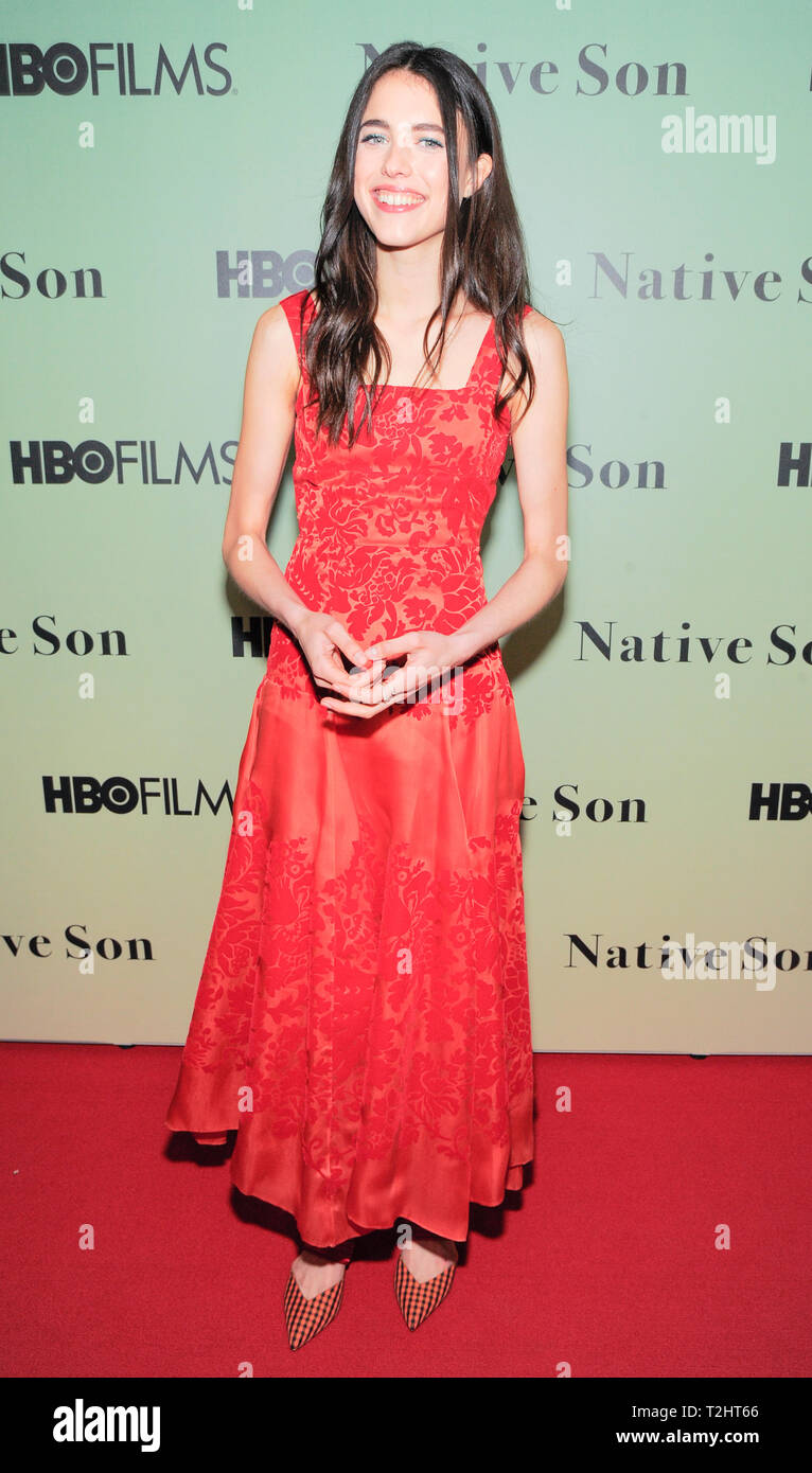 New York, NY - 1 Avril 2019 : l'actrice Sarah Margaret Qualley assiste à HBO's 'fils' Natif de dépistage à Guggenheim Museum Banque D'Images