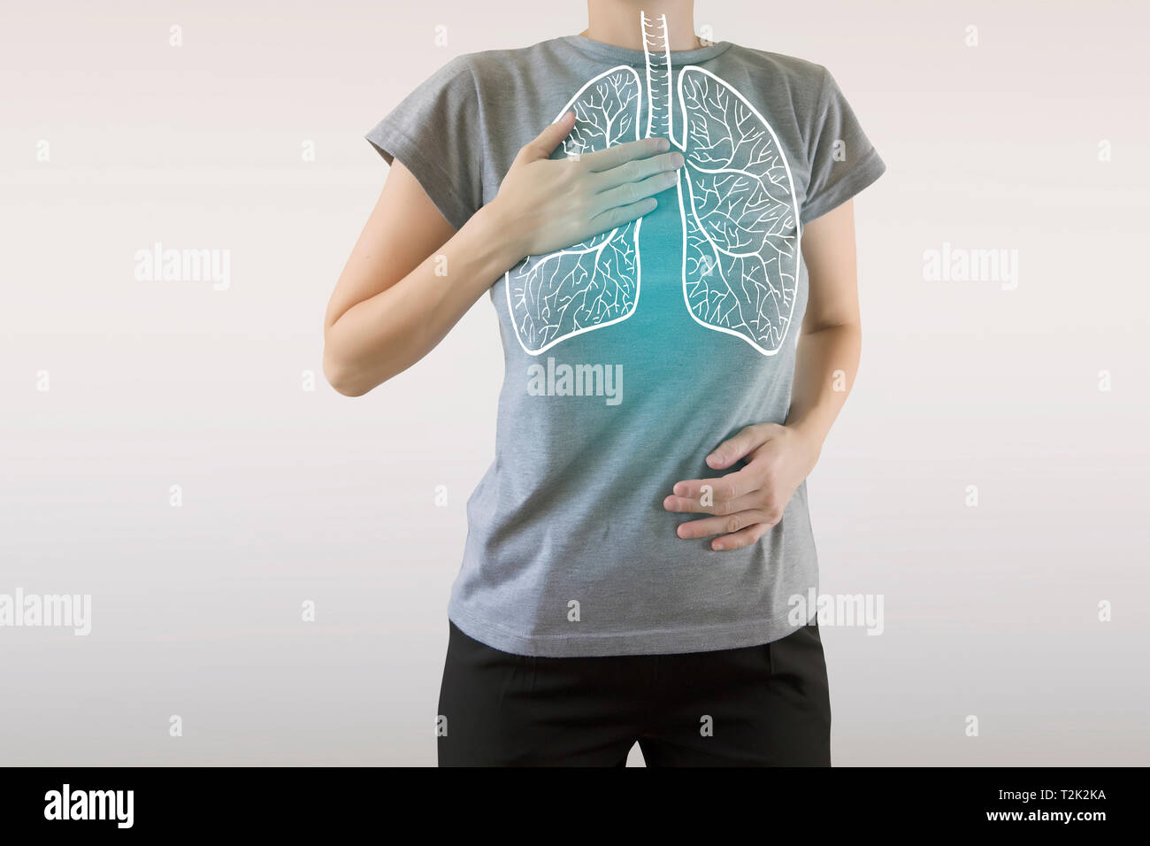 Bleu en surbrillance sur poumons sains corps Femme Banque D'Images
