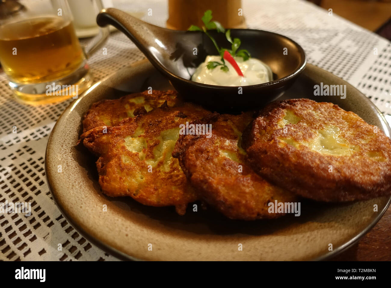 Les galettes de pommes de terre en Pologne Banque D'Images