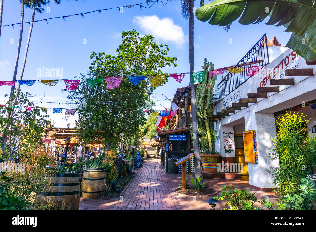 Le 19 mars 2019 San Diego / CA / USA - Boutiques et restaurants dans Old Town San Diego State Historic Park Banque D'Images