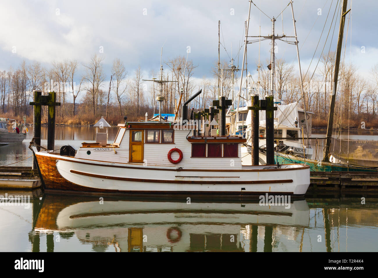 Converti en navire de pêche commerciale amarré à Steveston en Colombie-Britannique Banque D'Images