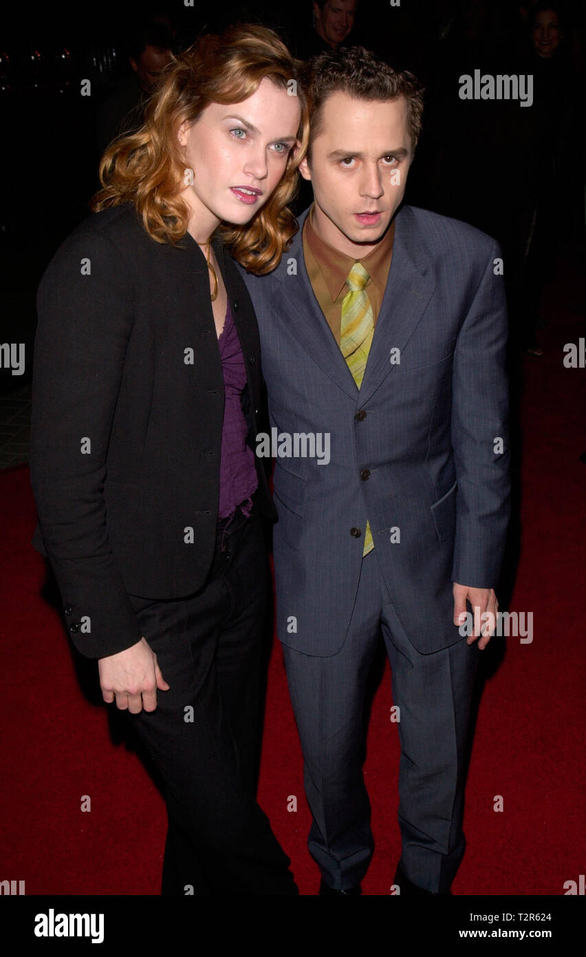 LOS ANGELES, CA. 18 décembre 2000 : l'Acteur Giovanni Ribisi et épouse Maria O'Brien au Los Angeles première de son nouveau film le cadeau. © Paul Smith / Featureflash Banque D'Images