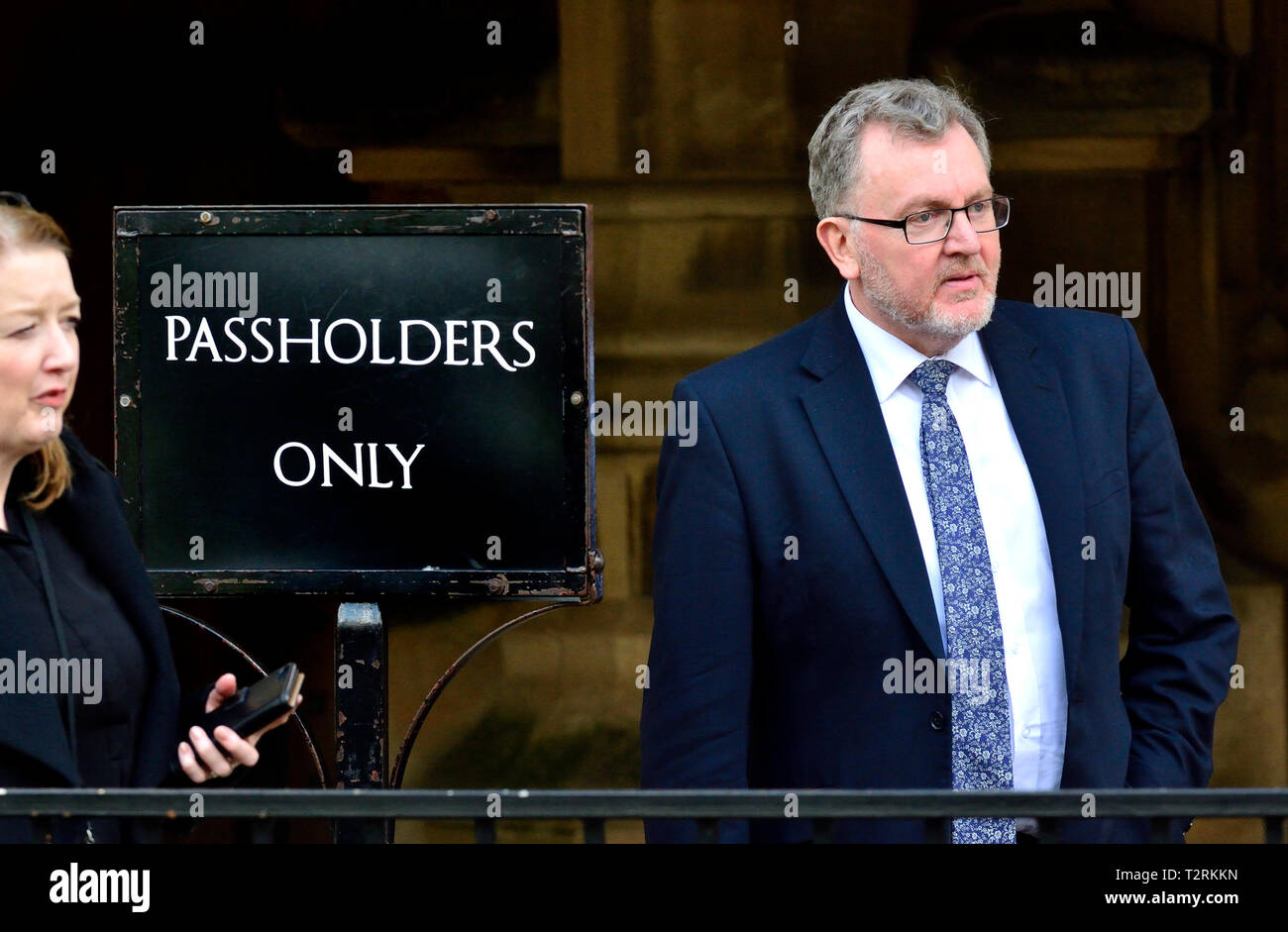 David Mundell député (Con : Dumfriesshire, Clydesdale et Tweeddale) Secrétaire d'État pour l'Écosse, à l'extérieur du Parlement, avril 2019 Banque D'Images