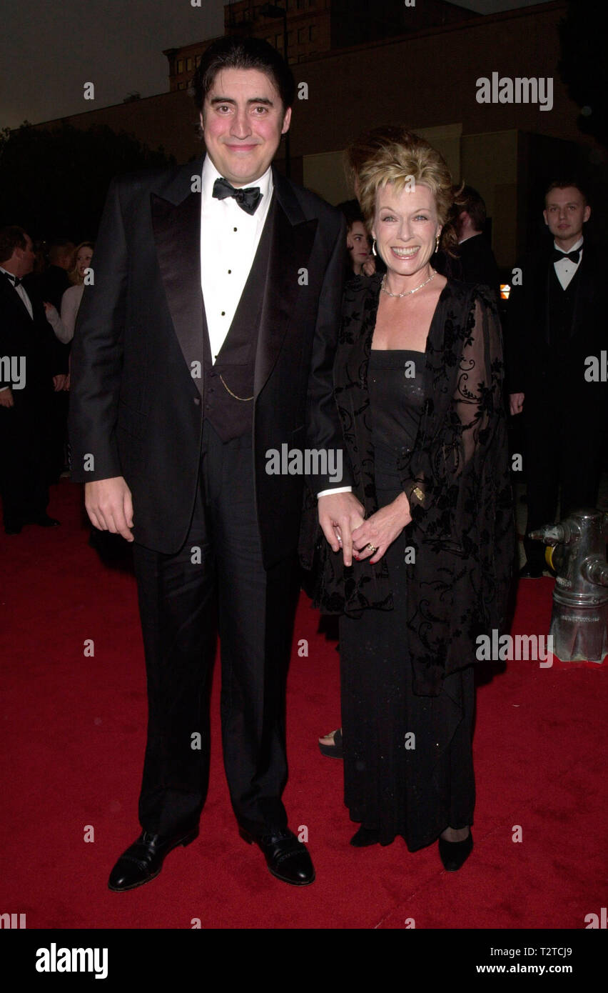 LOS ANGELES, CA. 10 janvier 2000 : l'acteur Alfred Molina et actrice épouse JILL GASCOINE au 26e People's Choice Awards, à Pasadena, CA. © Paul Smith / Featureflash Banque D'Images