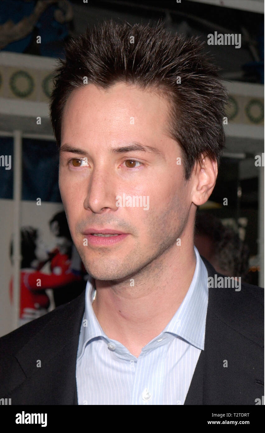 LOS ANGELES, CA. 07 août 2000 : l'acteur Keanu Reeves lors de la première mondiale de son nouveau film The Replacements, à Los Angeles. Photo : Paul Smith/Featureflash Banque D'Images