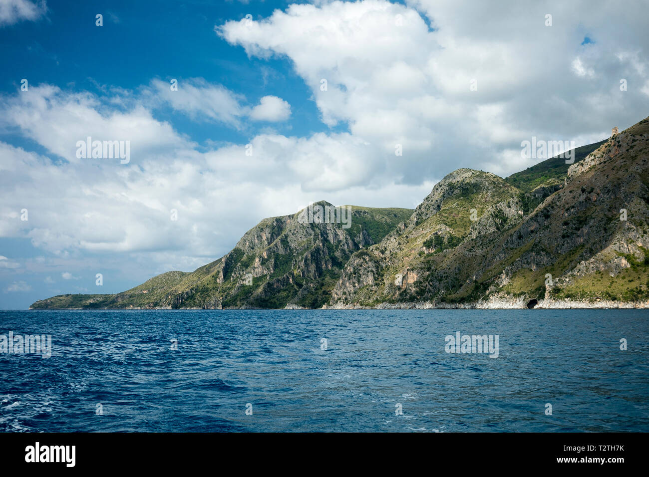 L'Italie, Campanie, Parc National du Cilento, et Masseta Infreschi de zone de protection marine, Sea Cliff Banque D'Images