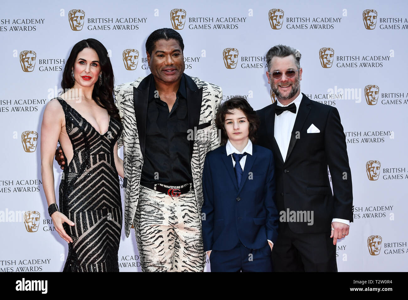 Londres, Royaume-Uni. 4 avril, 2019. Danielle Bisutti, Christopher, le juge Cory Barlog Suljic ensoleillée et Arrivers à l'Académie britannique (BAFTA) Games Awards au Queen Elizabeth Hall, Southbank Centre le 4 mars 2019, Londres, Royaume-Uni. Credit Photo : Alamy/Capital Live News Banque D'Images