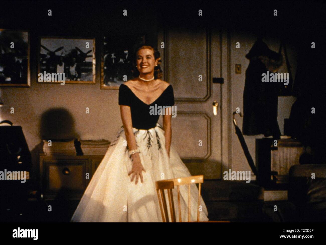 GRACE KELLY, LA VITRE ARRIÈRE, 1954 Banque D'Images GRACE KELLY, LA VITRE ARRIÈRE, 1954 Banque D'Images