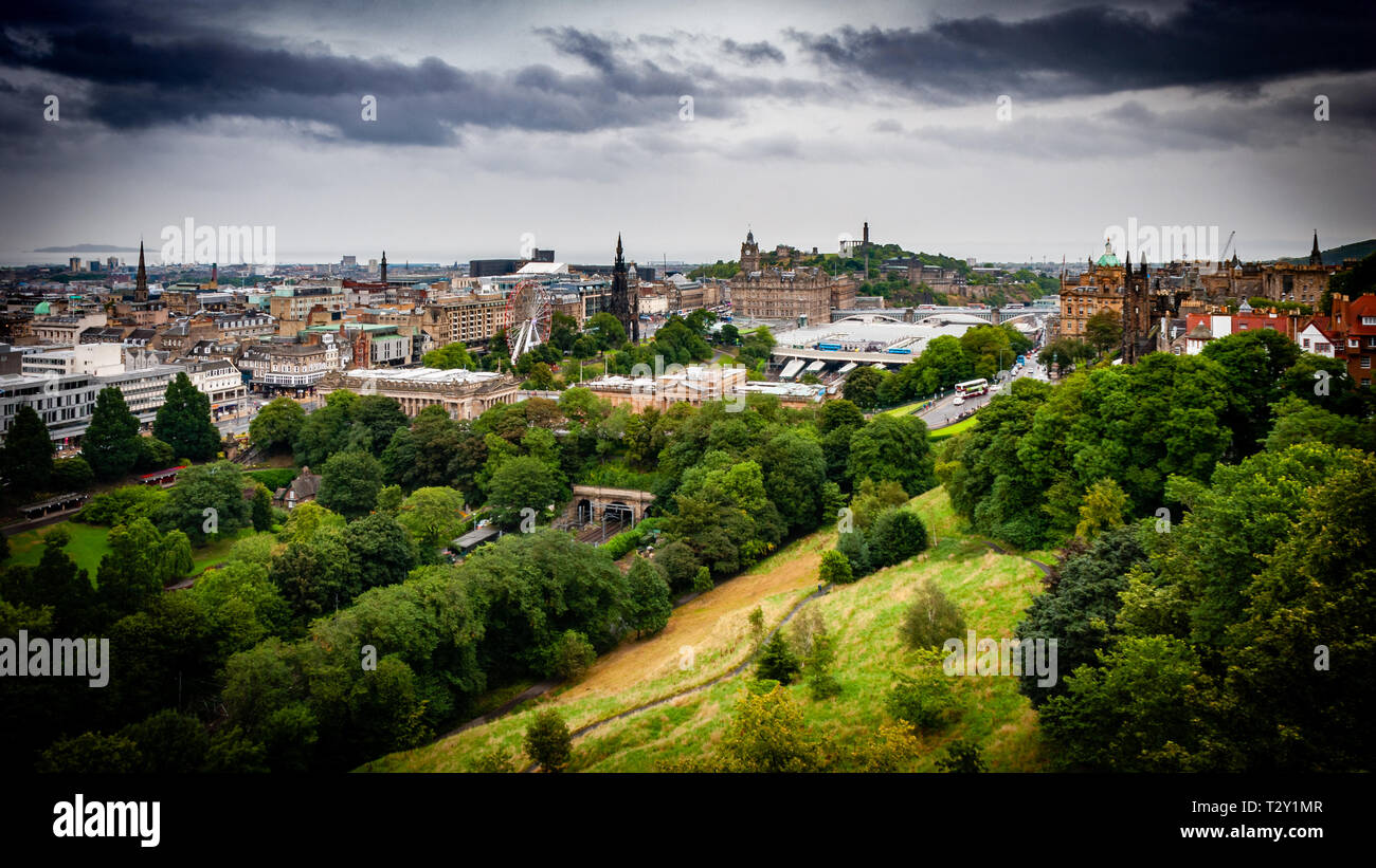 Vue d'Édimbourg en Écosse, du château d'Édimbourg. Banque D'Images