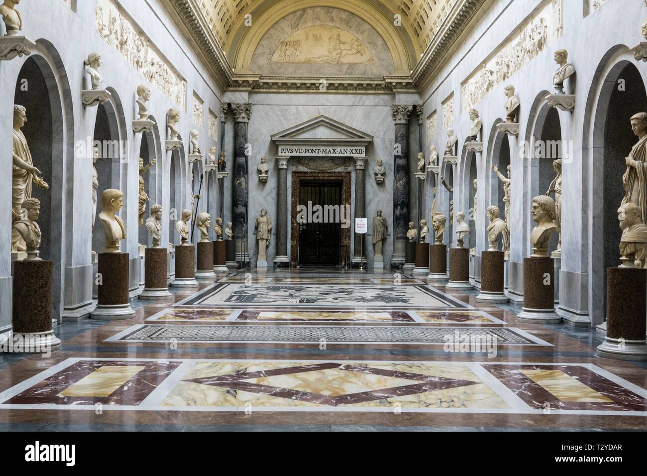 La nouvelle aile (Braccio Nuovo) du Musée Chiaramonti, musée du Vatican, Cité du Vatican, Rome, Italie. Banque D'Images