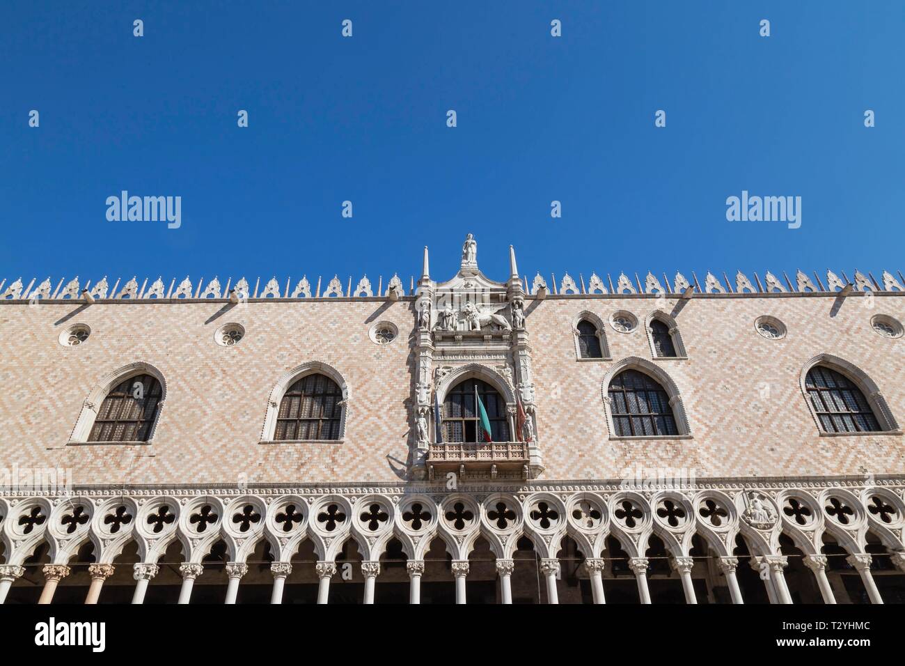 Du Palais des Doges en architecture de style gothique vénitien, la Place St Marc, quartier de San Marco, Venice, Veneto, Italie Banque D'Images