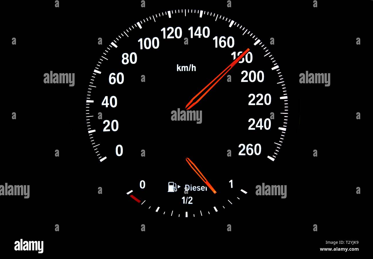 Avec l'indicateur de jauge de carburant pour diesel, Vitesse 180 km/h, symbole de danger de l'image due à une vitesse excessive, la conduite trop rapide, Allemagne Banque D'Images