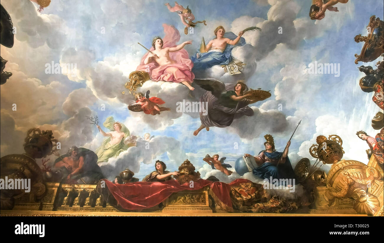VERSAILLES, PARIS, FRANCE - 23 septembre 2015 : vue d'une peinture de plafond dans le palais de Versailles, paris france Banque D'Images