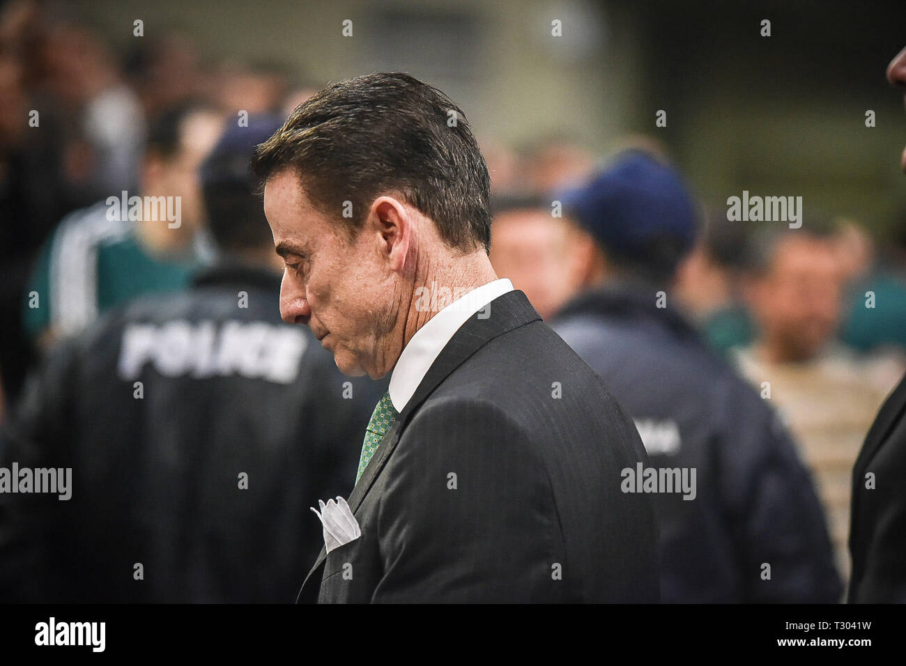 Manager Rick Pitino Panathinaikos vu au cours de la Turkish Airlines Euroleague ronde 30 match de basket entre BC et Panathinaikos Buducnost VOLI aux Jeux Olympiques d'Hall intérieur. Score 87-67. Banque D'Images