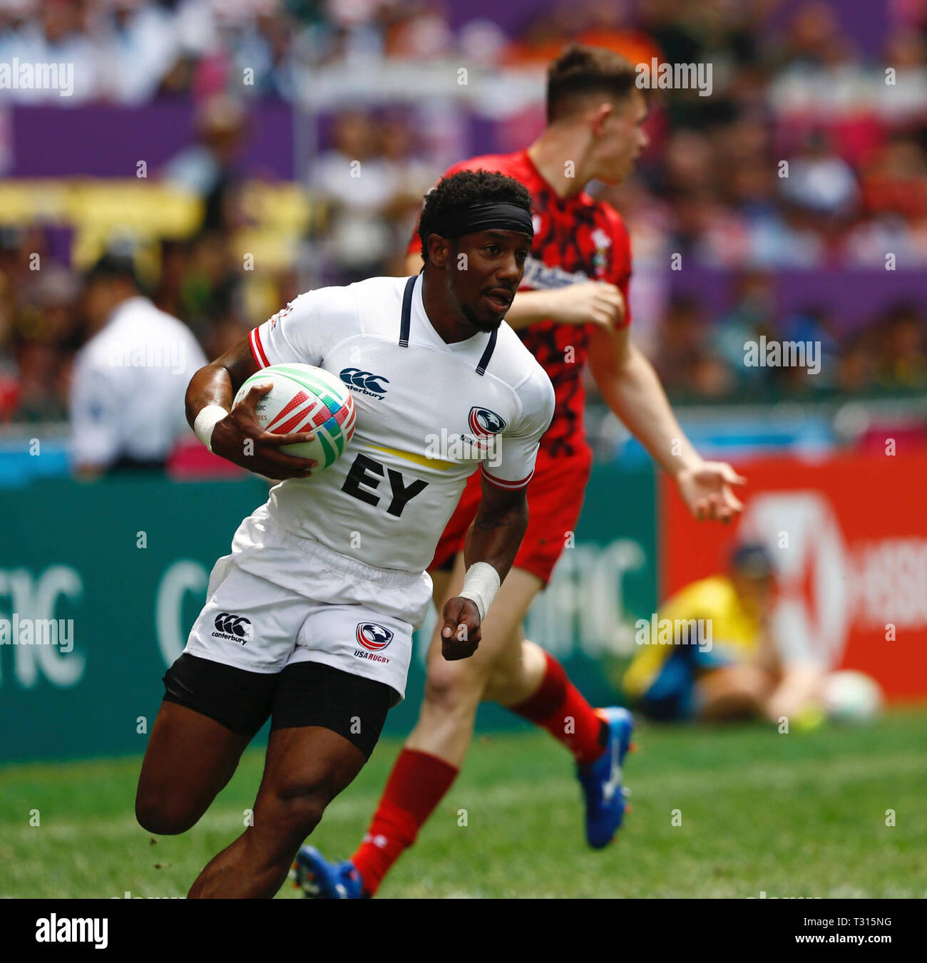 Le Stade de Hong Kong, Hong Kong. 6ème apr 2019. Le rugby à 7 HSBC Hong Kong, jour 2 ; Carlin Isles de France avec la balle : Action Crédit Plus Sport/Alamy Live News Banque D'Images