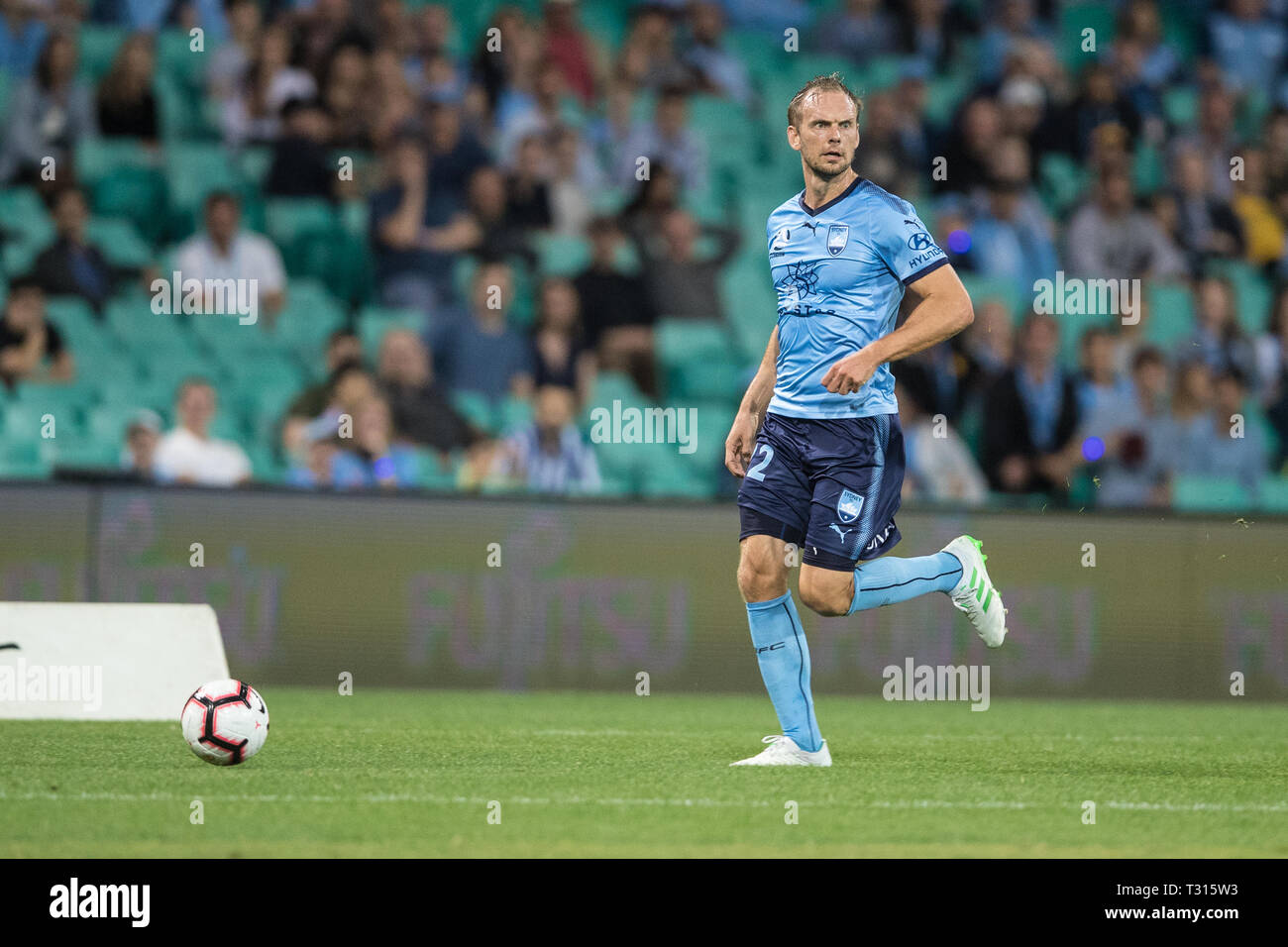 Siem de Jong de Sydney FC sur le point de croix pour Milos Ninkovic de Sydney FC pour marquer le but de la victoire lors de la Hyundai A-League entre Sydney Melbourne Victory FC v au Sydney Cricket Ground, Sydney, Australie, le 6 avril 2019. Photo de Peter Dovgan. Usage éditorial uniquement, licence requise pour un usage commercial. Aucune utilisation de pari, de jeux ou d'un seul club/ligue/dvd publications. Banque D'Images