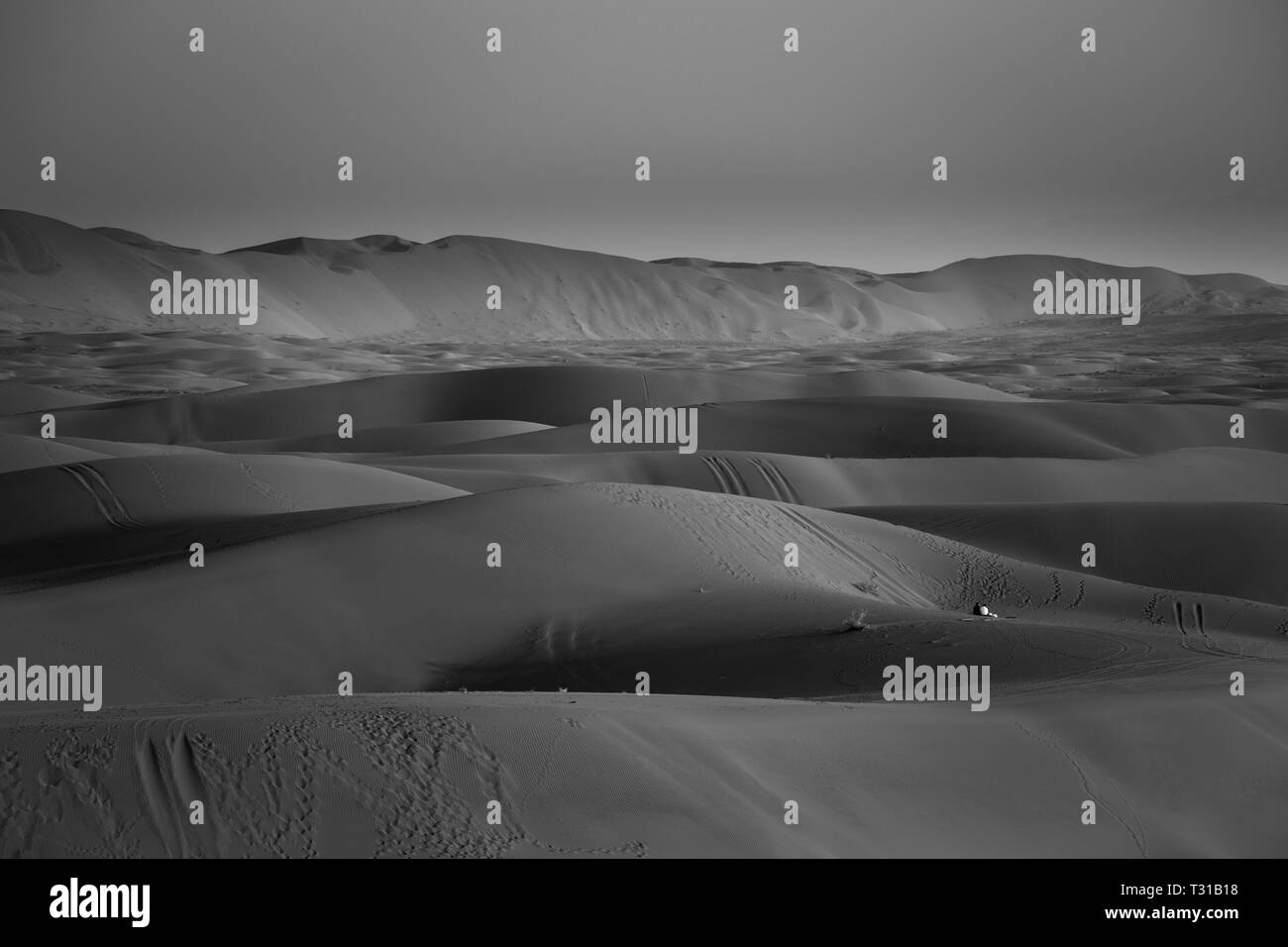 Dans les collines de sable du désert, l'Iran maranjab Banque D'Images