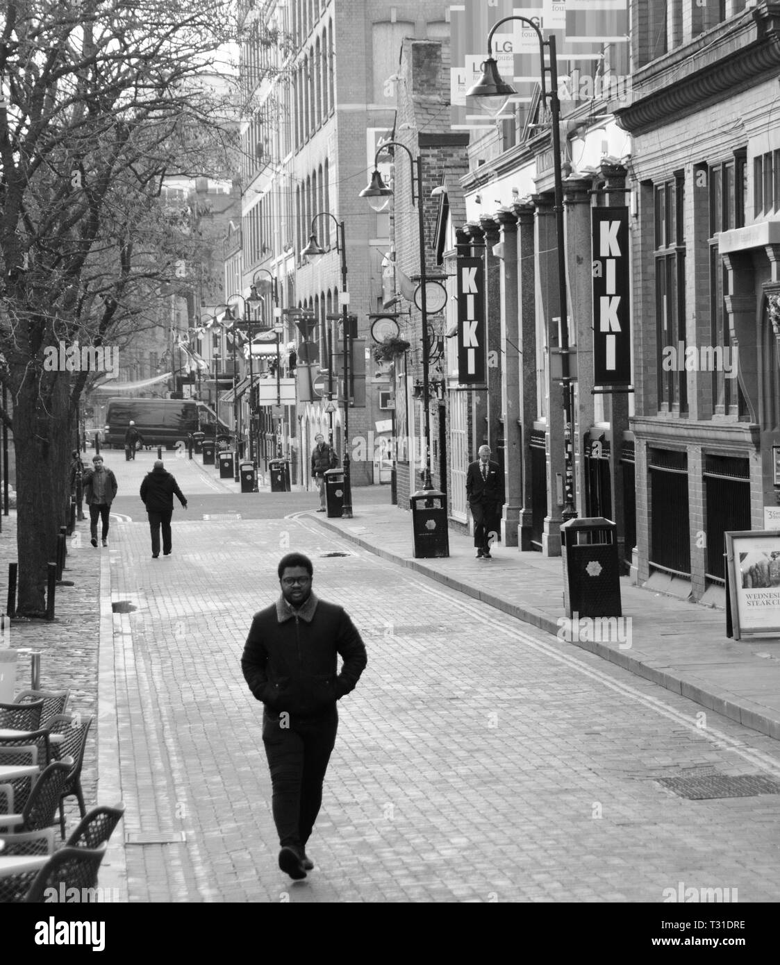 Gay Village, Canal Street, dans le centre-ville de Manchester, Angleterre, Royaume-Uni. Banque D'Images