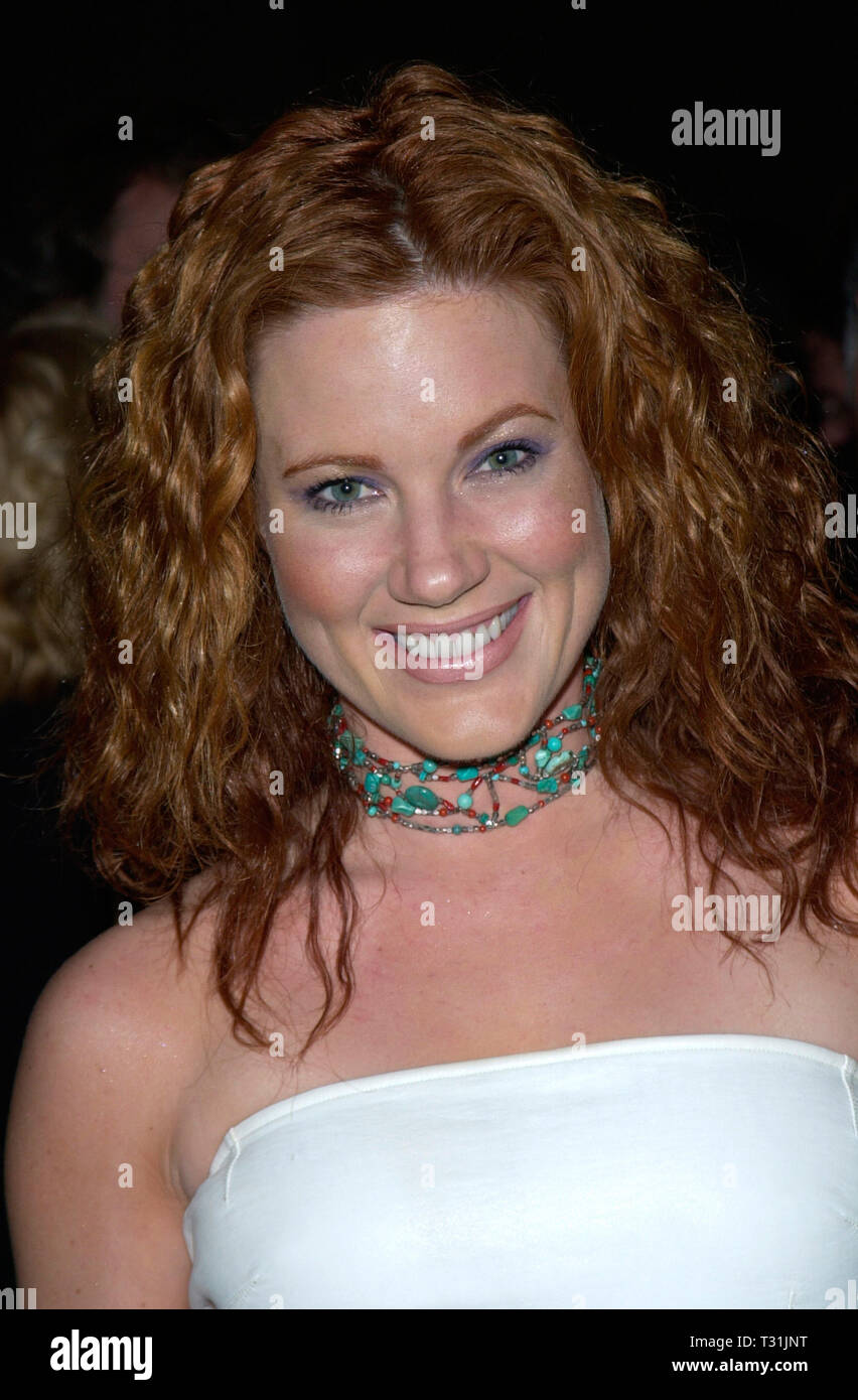 LOS ANGELES, CA. 25 février 2001 : l'actrice ELISE DONOVAN lors de la 51e remise des prix annuelle ACE Eddie dans Beverly Hills. © Paul Smith/Featureflash Banque D'Images