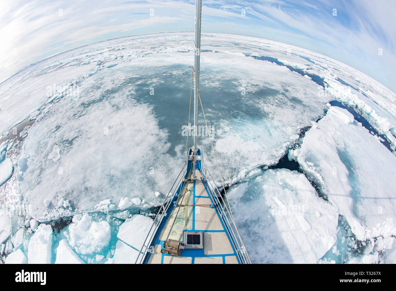 Bateau à voile de croisière, Spitzberg, l'océan Arctique, en Norvège Banque D'Images