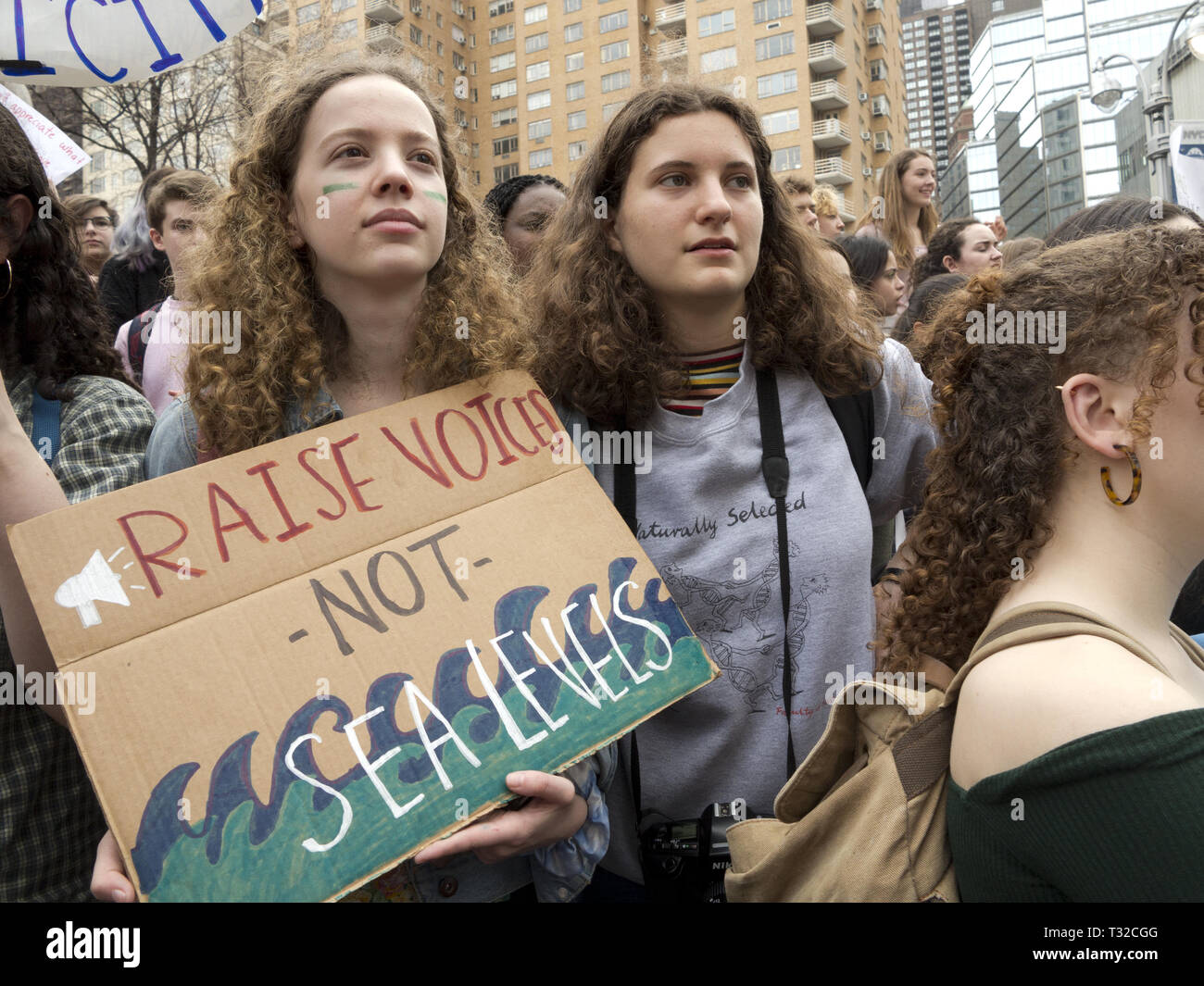 New York City, USA. 15 mars, 2019. Des jeunes pour le climat NYC Grève à Columbus Circle Banque D'Images