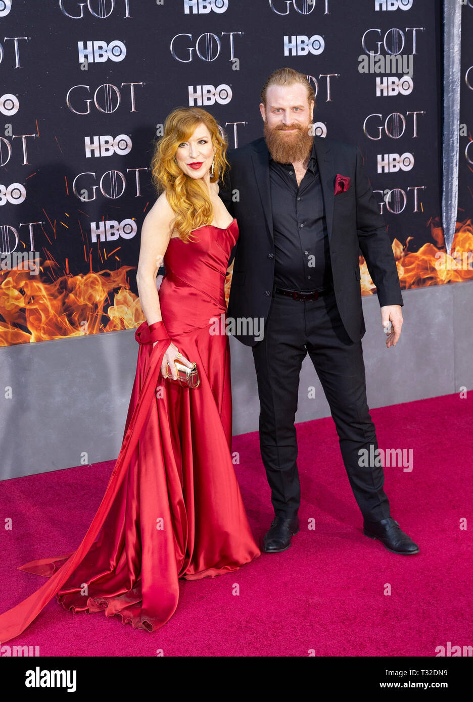 NEW YORK, NY 03 avril : Gry Molvaer Kristofer Hivju Hivju et assister à HBO 'Game of Thrones' premiere saison finale au Radio City Music Hall, le 03 avril, Banque D'Images